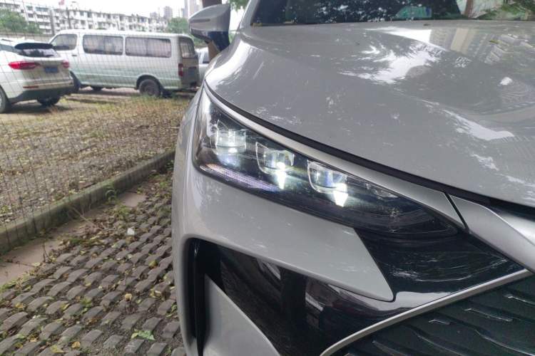 Used BYD Tang New Energy 2024 DM-i Glory Edition 112KM Prestige Model Right Front Headlight