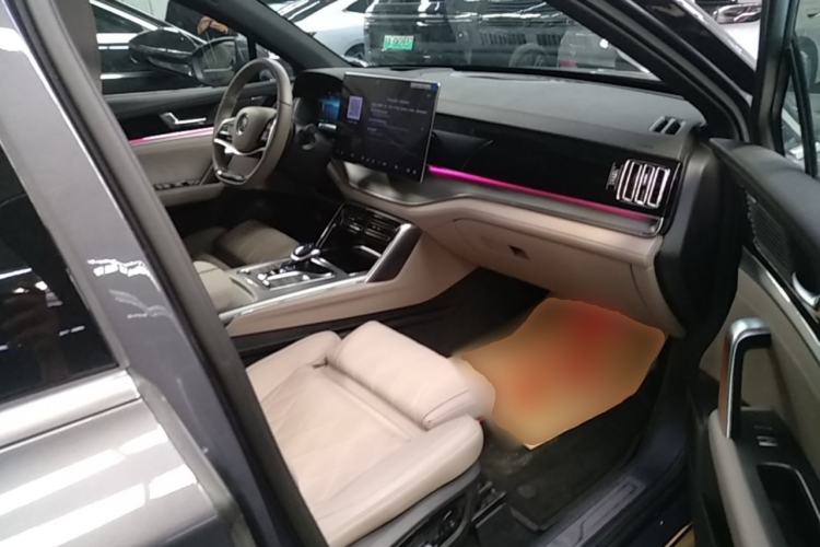 Used BYD Tang New Energy 2024 DM-i Glory Edition 200KM Flagship Model Right Front Seat