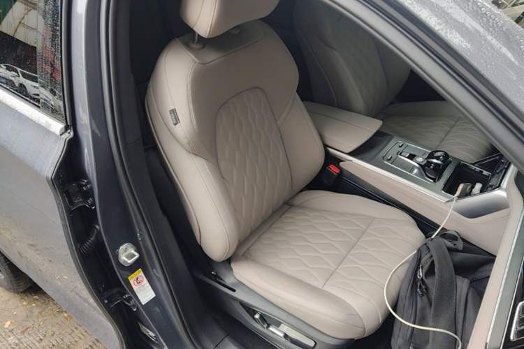 Used BYD Tang New Energy 2024 DM-i Glory Edition 112KM Prestige Model Right Front Seat