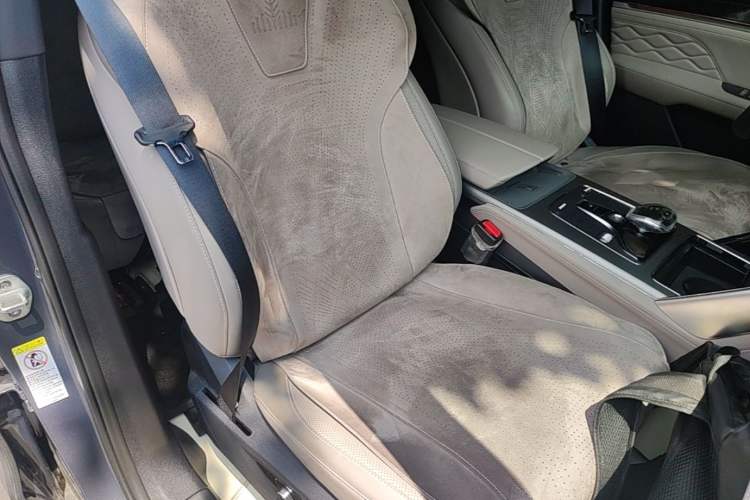 Used BYD Tang New Energy 2024 DM-i Glory Edition 112KM Prestige Model Right Front Seat