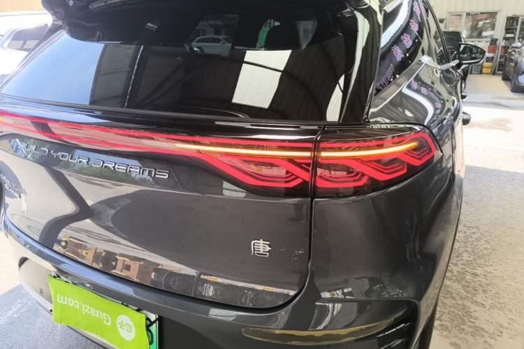 Used BYD Tang New Energy 2024 DM-i Glory Edition 112KM Flagship Model Right Rear Taillight