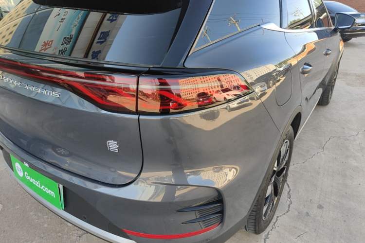 Used BYD Tang New Energy 2024 DM-i Glory Edition 112KM Flagship Model Right Rear Taillight