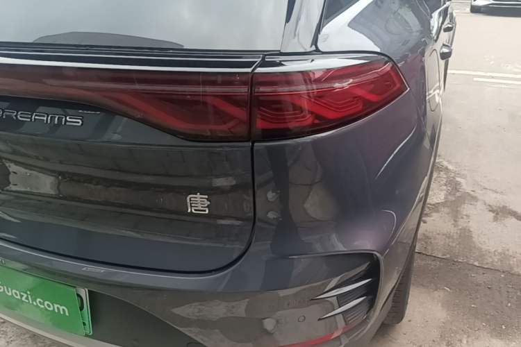 Used BYD Tang New Energy 2024 DM-i Glory Edition 112KM Prestige Model Right Rear Taillight