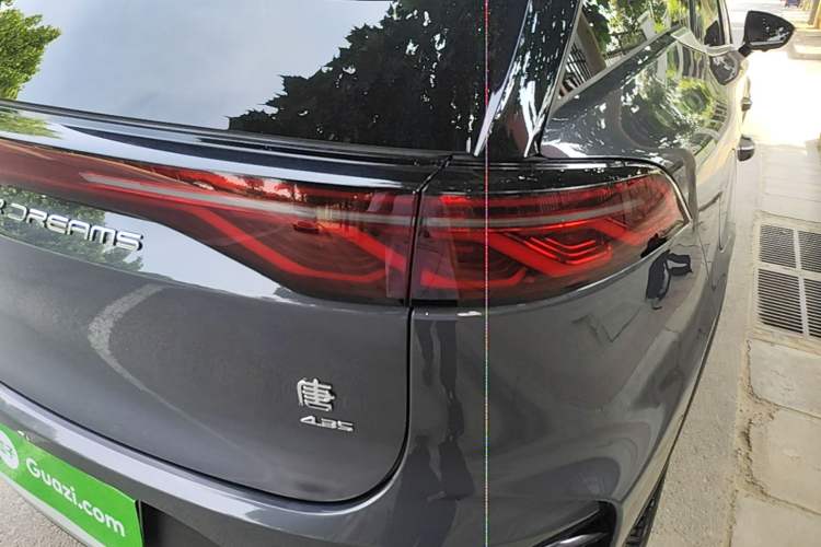 Used BYD Tang New Energy 2024 DM-p Champion Edition 215KM Four-Wheel Drive Deluxe Model Right Rear Taillight