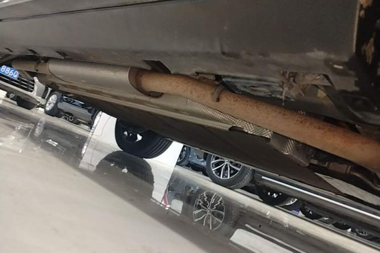 Used BYD Tang New Energy 2024 DM-i Glory Edition 112KM Prestige Model Right Side Sill