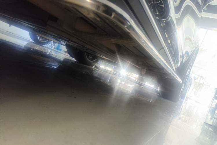 Used BYD Tang New Energy 2024 DM-i Glory Edition 112KM Prestige Model Right Side Sill