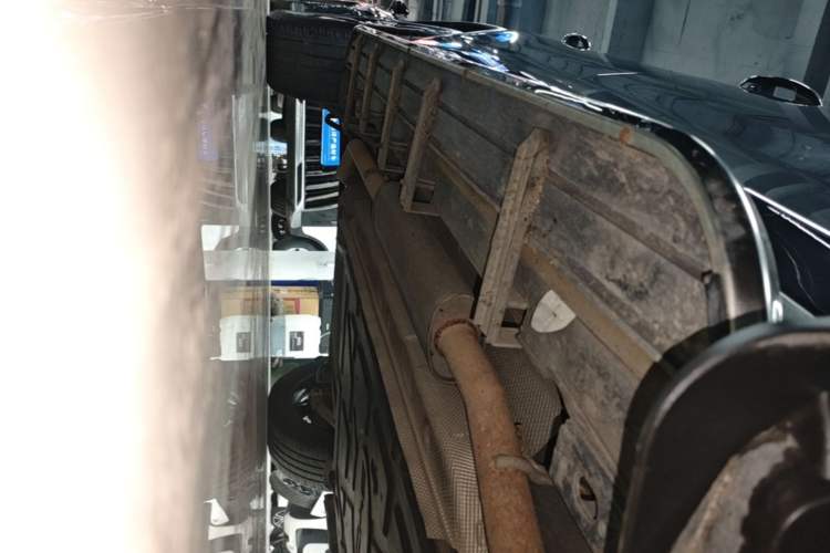 Used BYD Tang New Energy 2024 DM-i Glory Edition 112KM Prestige Model Right Side Sill