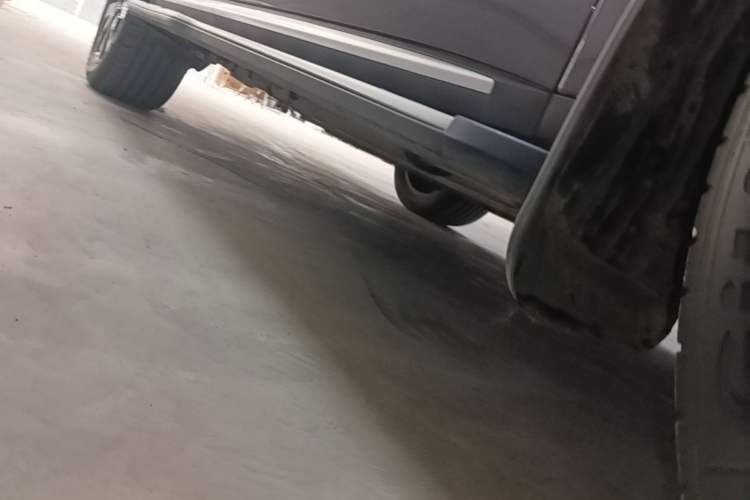 Used BYD Tang New Energy 2024 DM-i Glory Edition 112KM Flagship Model Right Side Sill