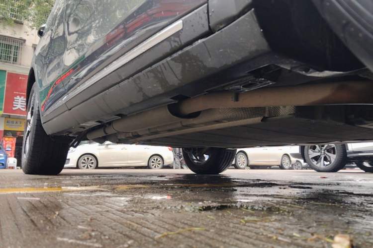 Used BYD Tang New Energy 2024 DM-i Glory Edition 112KM Prestige Model Right Side Sill