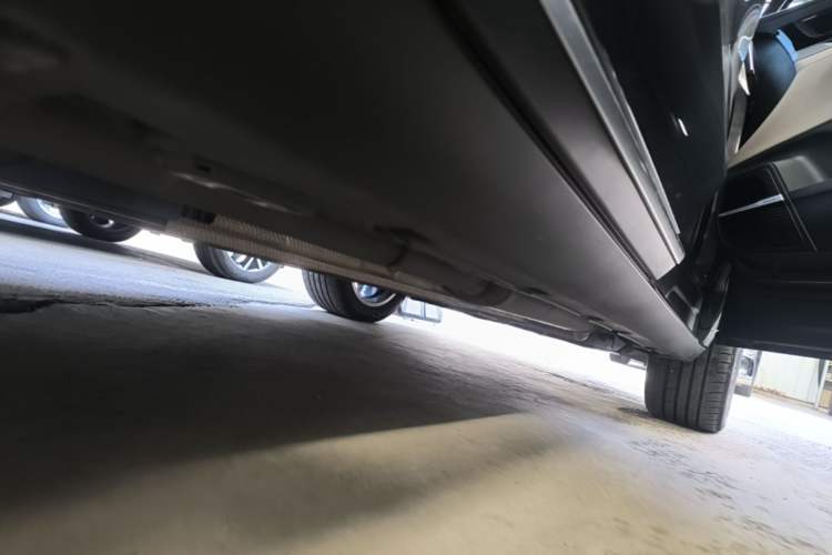 Used BYD Tang New Energy 2024 DM-i Glory Edition 112KM Flagship Model Right Side Sill