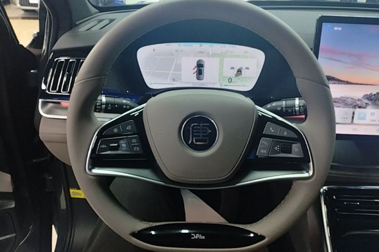 Used BYD Tang New Energy 2024 DM-i Glory Edition 112KM Prestige Model Steering Wheel