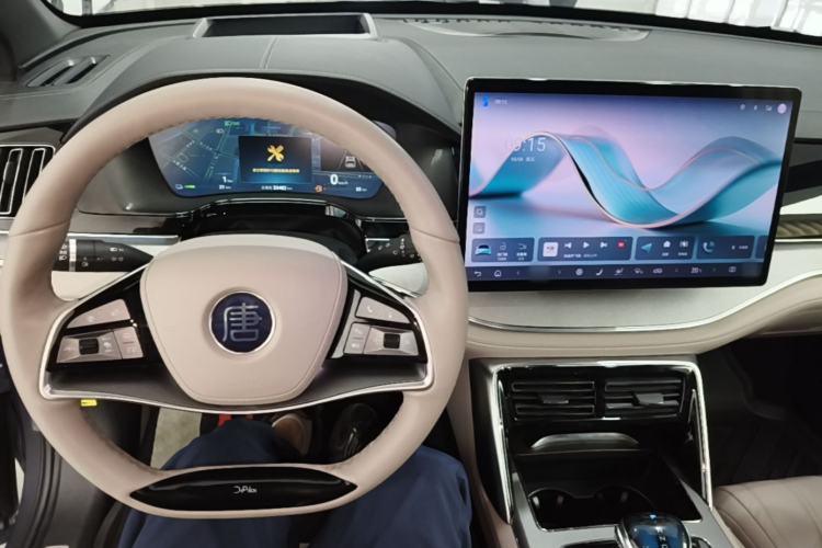 Used BYD Tang New Energy 2024 DM-i Glory Edition 112KM Flagship Model Steering Wheel