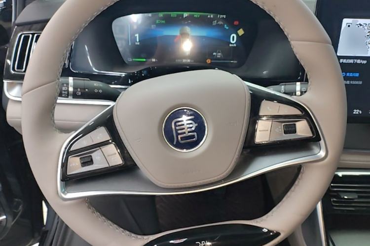 Used BYD Tang New Energy 2024 DM-i Glory Edition 112KM Flagship Model Steering Wheel