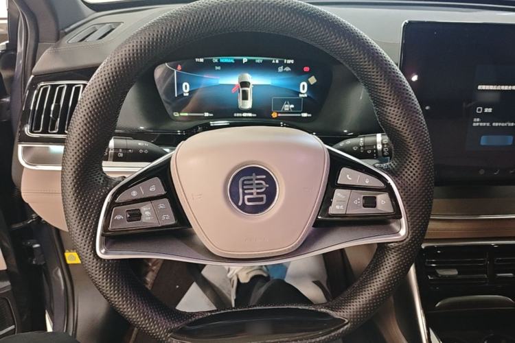 Used BYD Tang New Energy 2024 DM-i Glory Edition 112KM Prestige Model Steering Wheel