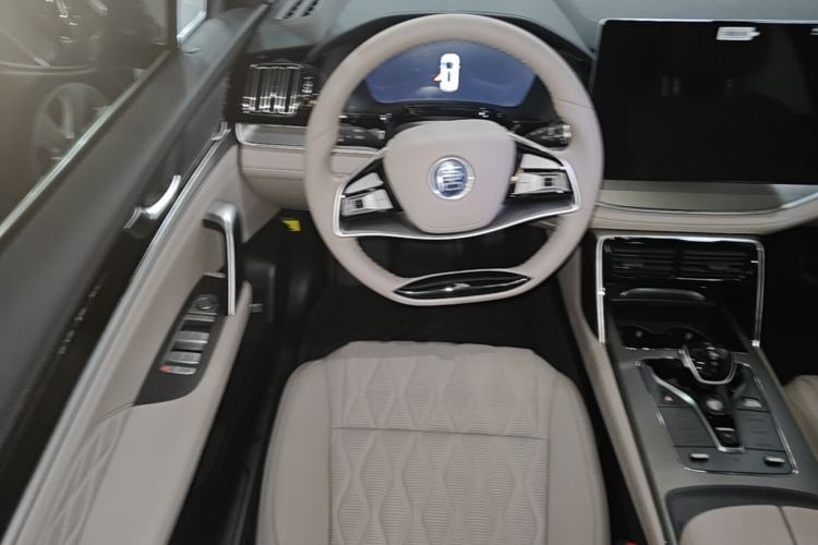 Used BYD Tang New Energy 2024 DM-i Glory Edition 112KM Prestige Model Steering Wheel