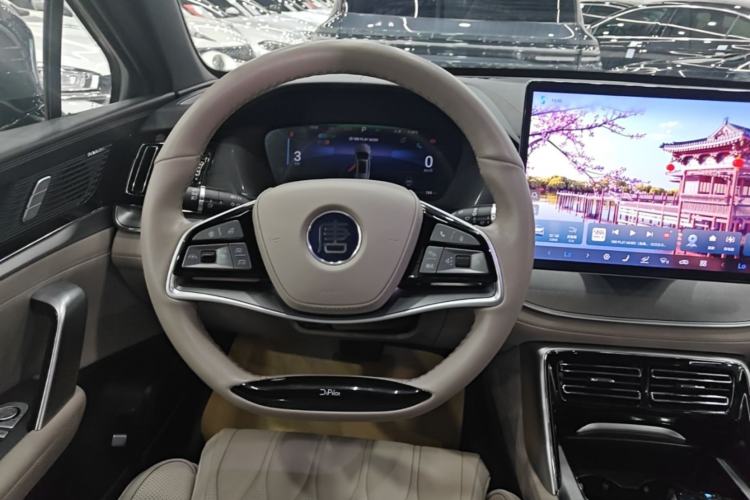 Used BYD Tang New Energy 2024 DM-i Glory Edition 200KM Flagship Model Steering Wheel