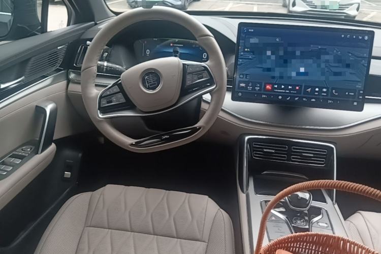 Used BYD Tang New Energy 2024 DM-i Glory Edition 112KM Prestige Model Steering Wheel