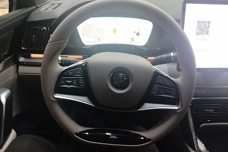 Used BYD Tang New Energy 2024 DM-i Glory Edition 112KM Prestige Model Steering Wheel