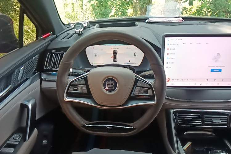 Used BYD Tang New Energy 2024 DM-i Glory Edition 112KM Flagship Model Steering Wheel
