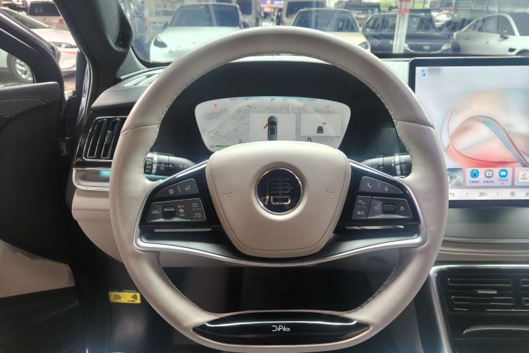 Used BYD Tang New Energy 2024 DM-p Champion Edition 215 km All-Wheel-Drive Flagship Model Steering Wheel