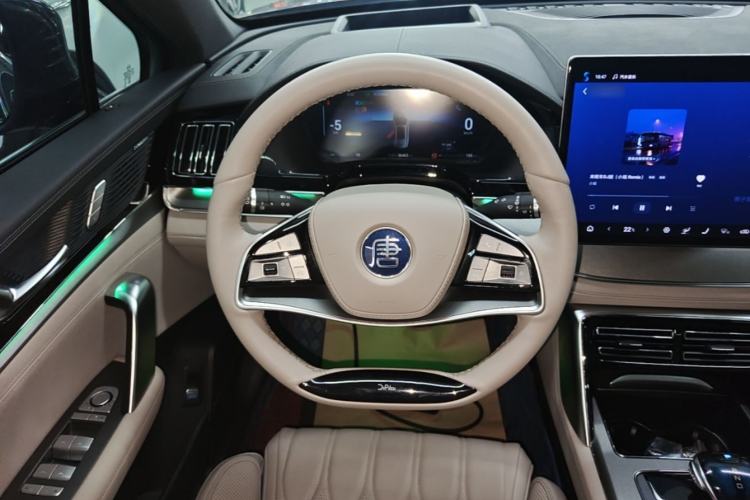 Used BYD Tang New Energy 2024 DM-i Glory Edition 112KM Flagship Model Steering Wheel