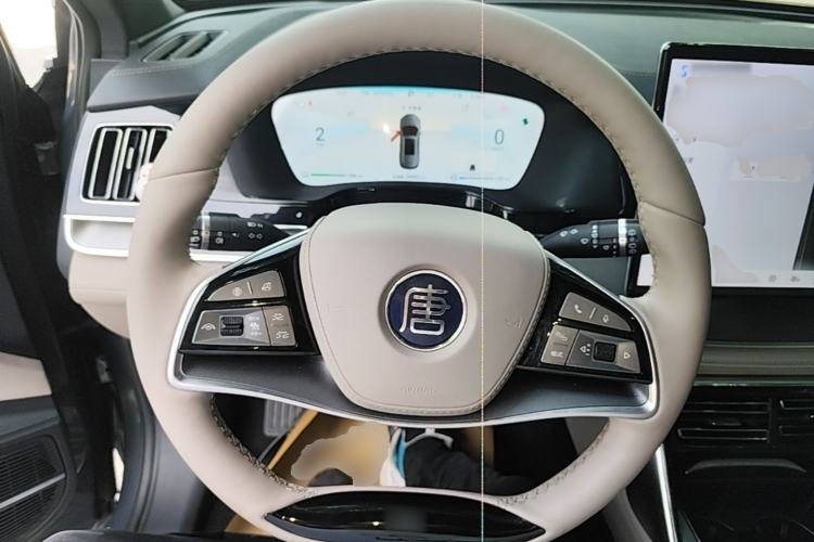 Used BYD Tang New Energy 2024 DM-p Champion Edition 215KM Four-Wheel Drive Deluxe Model Steering Wheel
