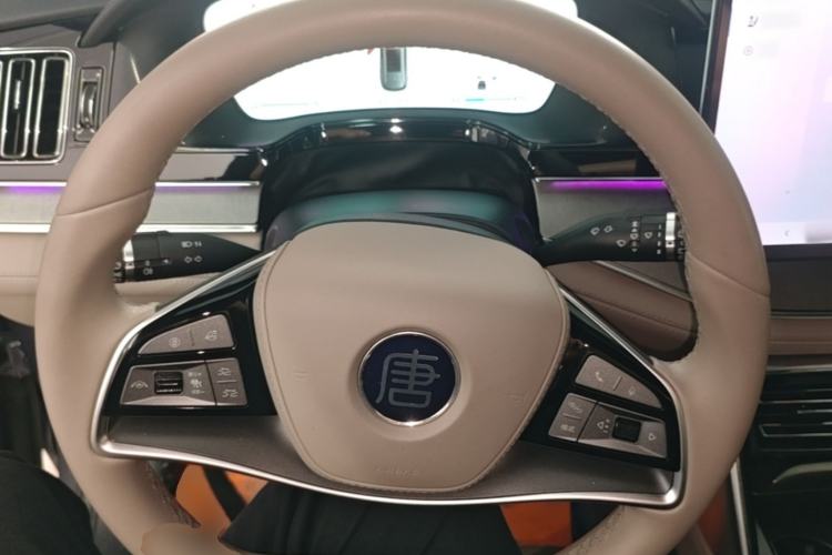 Used BYD Tang New Energy 2024 DM-i Glory Edition 112KM Prestige Model Steering Wheel