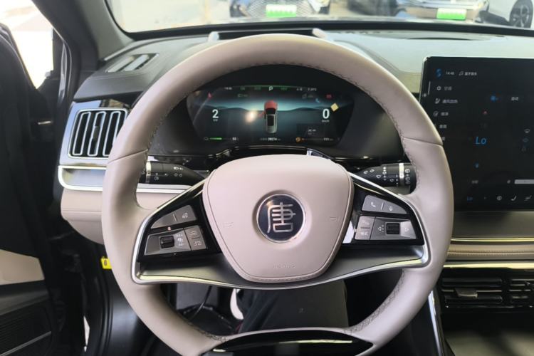 Used BYD Tang New Energy 2024 DM-i Glory Edition 112KM Flagship Model Steering Wheel