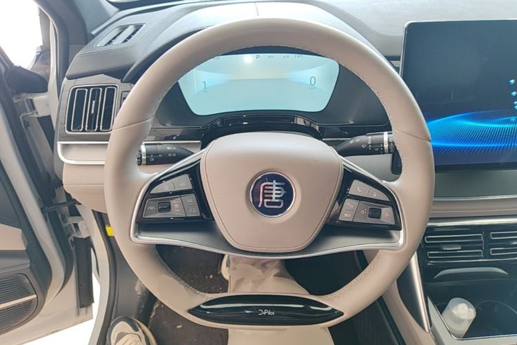 Used BYD Tang New Energy 2024 DM-i Glory Edition 112KM Prestige Model Steering Wheel
