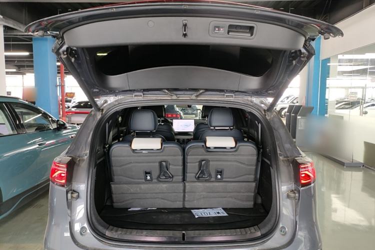 Used BYD Tang New Energy 2024 EV Glory Edition 730KM Premium Model Trunk