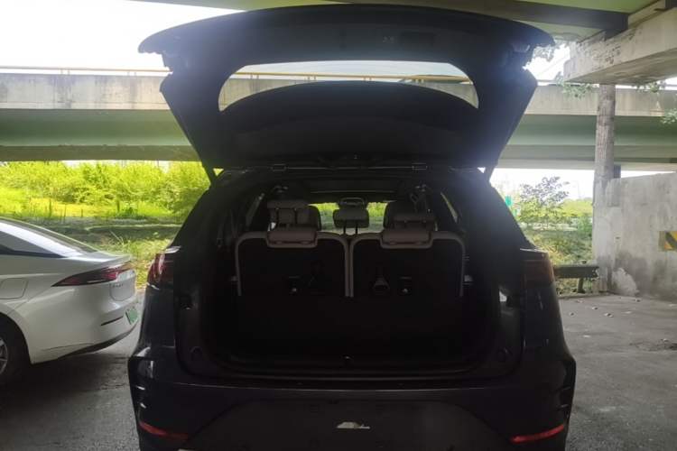 Used BYD Tang New Energy 2024 DM-p Champion Edition 215 km All-Wheel-Drive Flagship Model Trunk