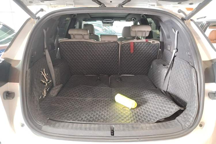 Used BYD Tang New Energy 2024 DM-i Glory Edition 112KM Prestige Model Trunk