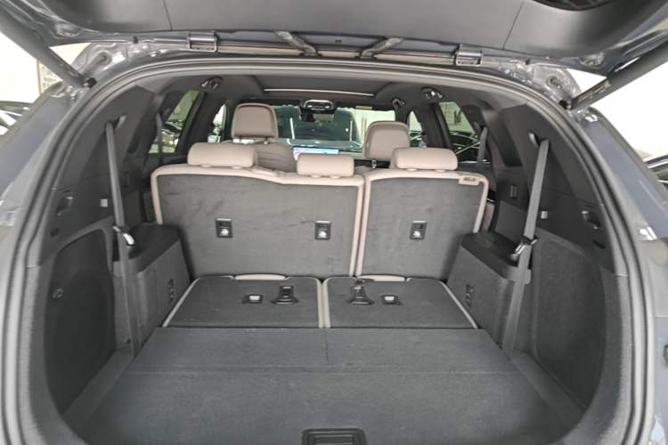 Used BYD Tang New Energy 2024 DM-i Glory Edition 200KM Flagship Model Trunk