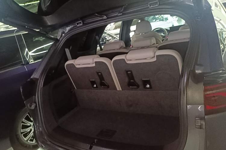 Used BYD Tang New Energy 2024 DM-i Glory Edition 112KM Prestige Model Trunk