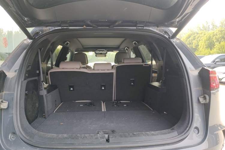 Used BYD Tang New Energy 2024 DM-i Glory Edition 112KM Flagship Model Trunk