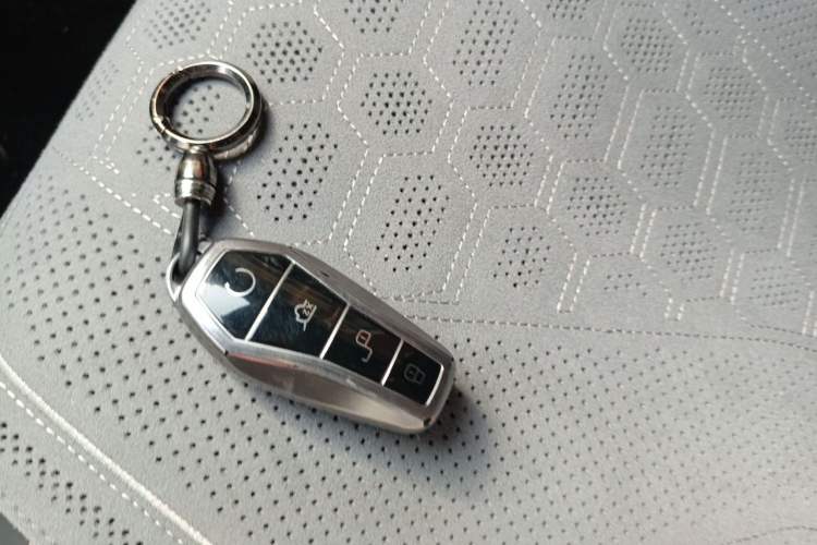 Used BYD Tang New Energy 2024 DM-i Glory Edition 200KM Flagship Model Vehicle Key