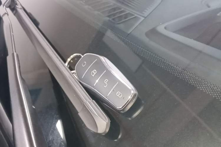 Used BYD Tang New Energy 2024 DM-i Glory Edition 112KM Flagship Model Vehicle Key