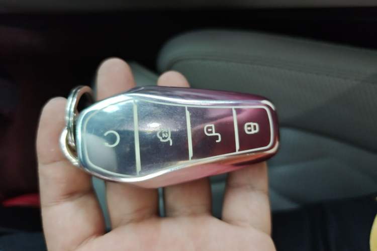 Used BYD Tang New Energy 2024 DM-i Glory Edition 112KM Flagship Model Vehicle Key