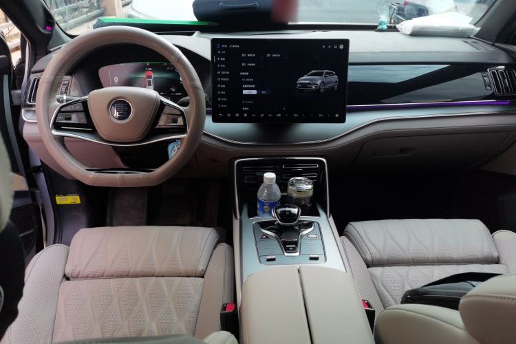 Used BYD Tang New Energy 2024 EV Glory Edition 600KM Premium Model Center Console