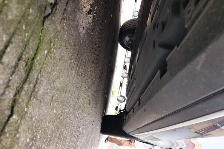 Used BYD Tang New Energy 2024 DM-i Glory Edition 112KM Prestige Model Chassis Front Left
