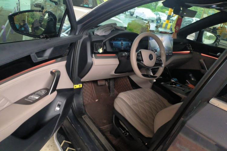 Used BYD Tang New Energy 2024 DM-i Glory Edition 112KM Prestige Model Driver Seat