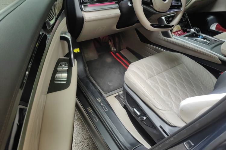 Used BYD Tang New Energy 2024 DM-i Glory Edition 112KM Prestige Model Driver Seat