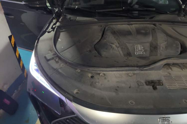 Used BYD Tang New Energy 2024 DM-i Glory Edition 112KM Flagship Model Engine Bay Right