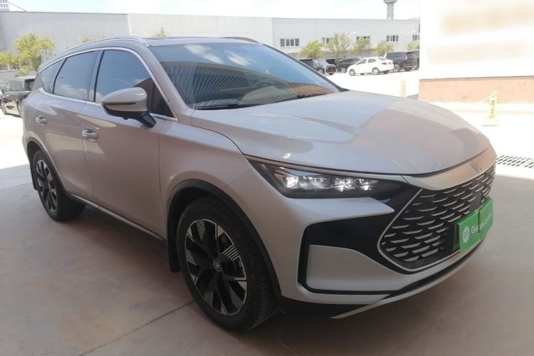 Used BYD Tang New Energy 2024 DM-i Glory Edition 112KM Flagship Model Front Right 45 Deg