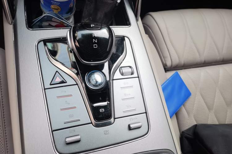 Used BYD Tang New Energy 2024 EV Glory Edition 600KM Premium Model Gear Lever