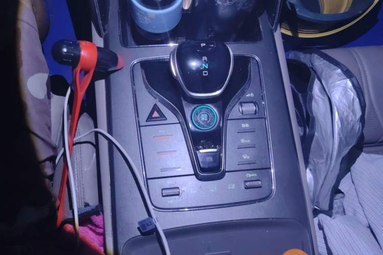 Used BYD Tang New Energy 2024 DM-p Champion Edition 215 km All-Wheel-Drive Flagship Model Gear Lever
