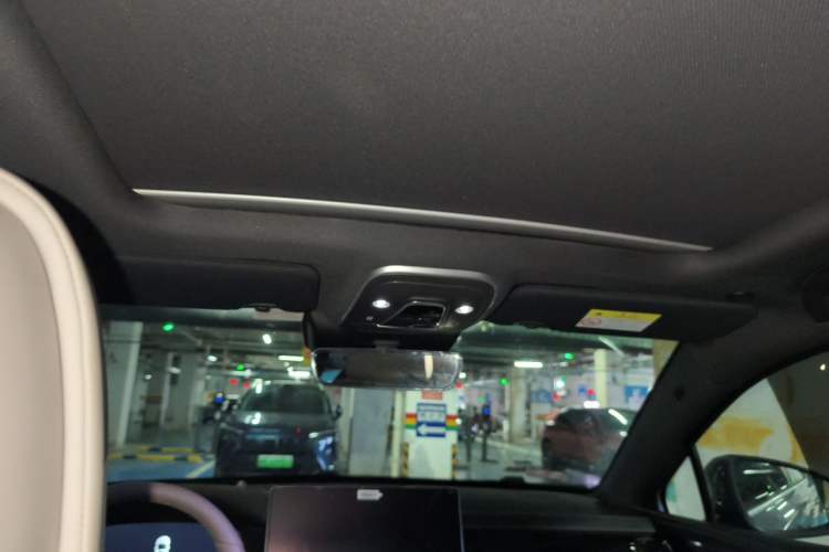 Used BYD Tang New Energy 2024 DM-i Glory Edition 112KM Flagship Model Headliner