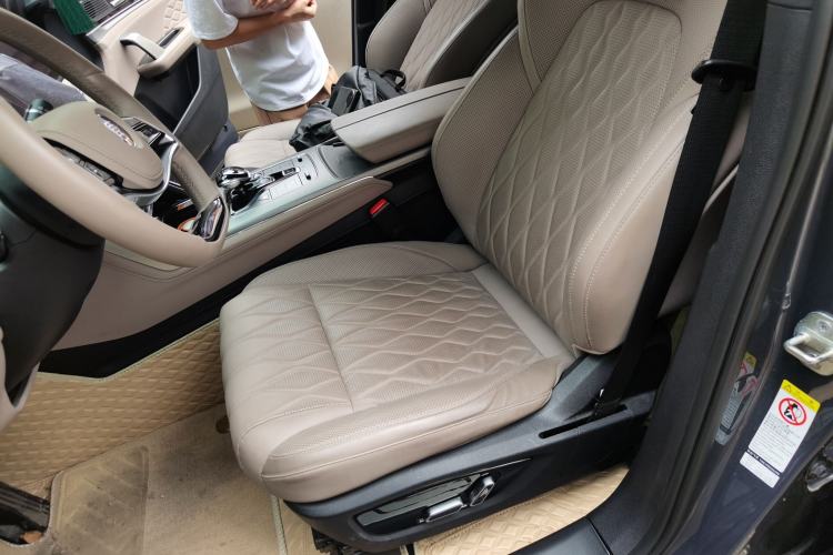 Used BYD Tang New Energy 2024 DM-i Glory Edition 112KM Prestige Model Left Front Seat