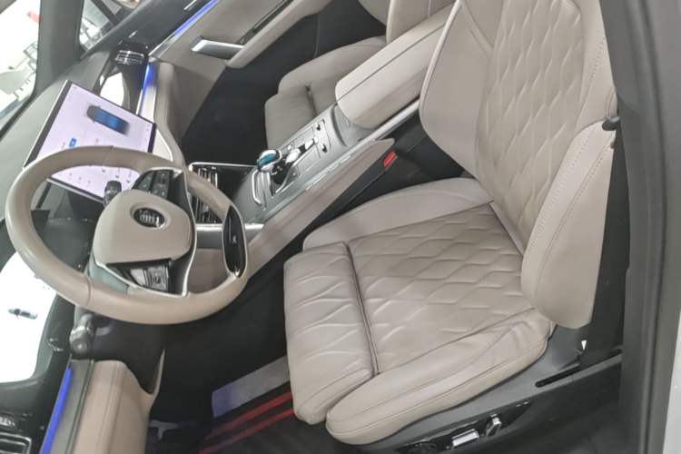 Used BYD Tang New Energy 2024 DM-i Glory Edition 112KM Flagship Model Left Front Seat