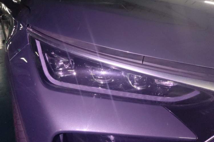 Used BYD Tang New Energy 2024 DM-p Champion Edition 215 km All-Wheel-Drive Flagship Model Right Front Headlight